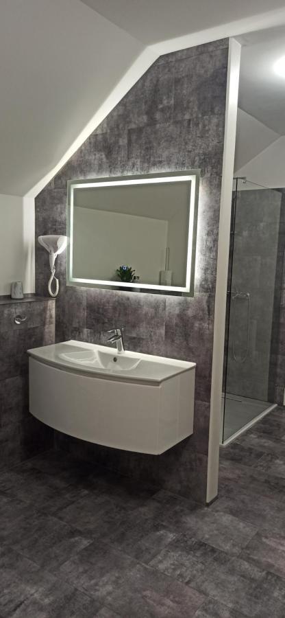 Apartment Apartma Brdo Bc